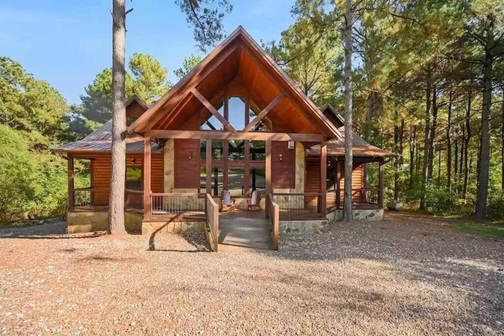 Iron Horse Lodge Sleeps 18, Games, Fire Pit, Hot Tub, Ev, More Broken Bow Buitenkant foto